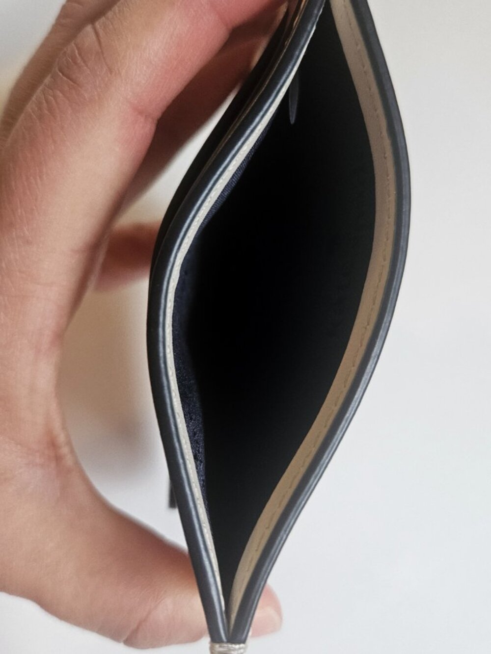 Kate Spade Small Slim 3D Butterfly Flutter Fly Leather Card Holder Wallet - Picture 4 of 7